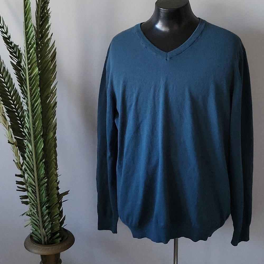Old Navy teal v-neck long sleeve sweater